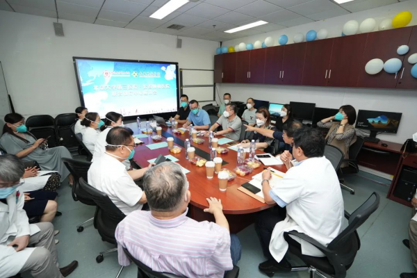 我院至北京大学第三医院放疗科参观交流，建立联合放疗中心